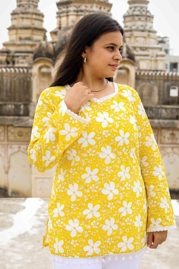 4D5A4829 Panihari Phool Cotton Kurtis