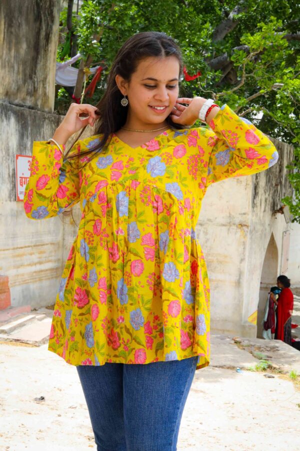 4D5A4985 Amaltaas Bloom Kurti