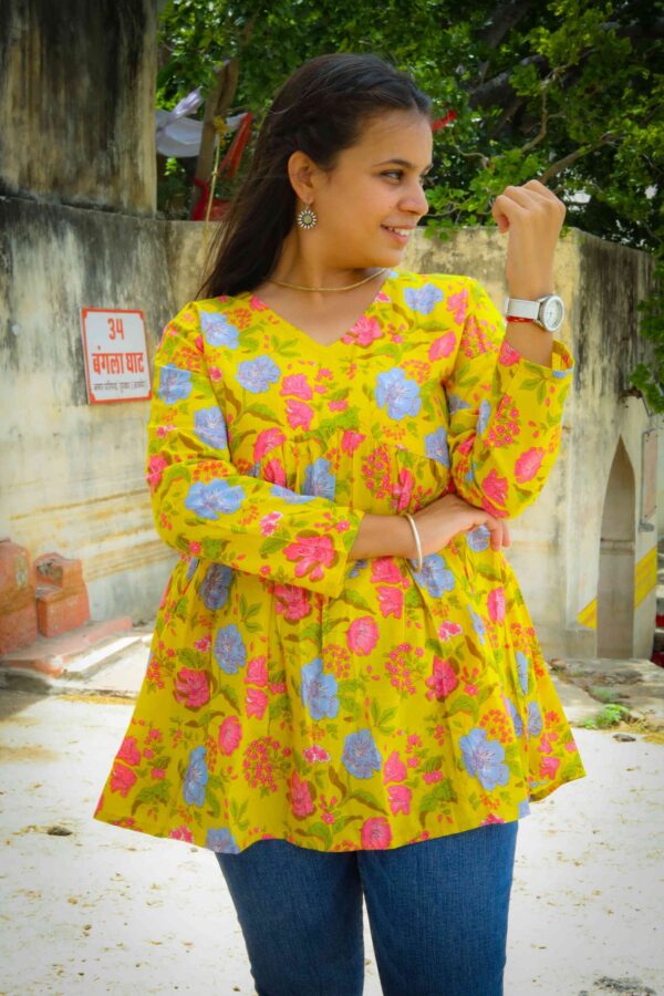 4D5A4991 Amaltaas Bloom Kurti